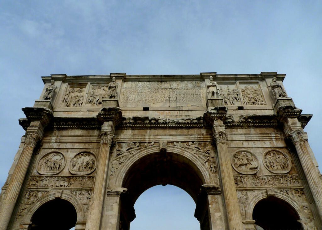 Un'architettura antica che si può visitare mentre si studia l'italiano nella nostra scuola di lingua italiana a Roma.