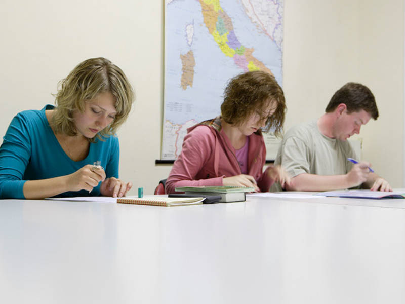 Students practicing at Clidante Italian language school in Italy