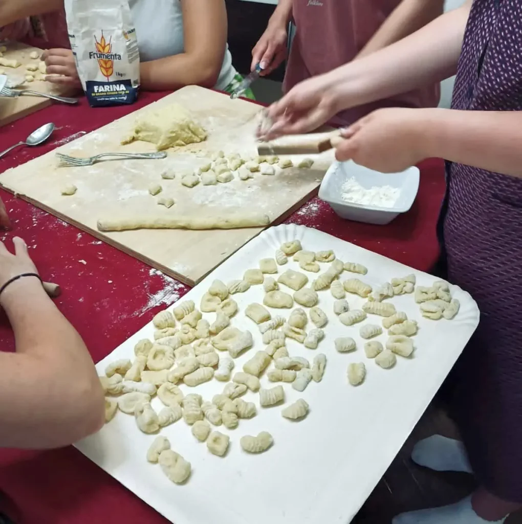 Un esempio di lezione di cucina italiana in Italia presso CLidante