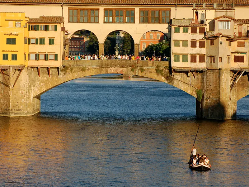 Visit ponte vecchio in FLorence while studying in Rome
