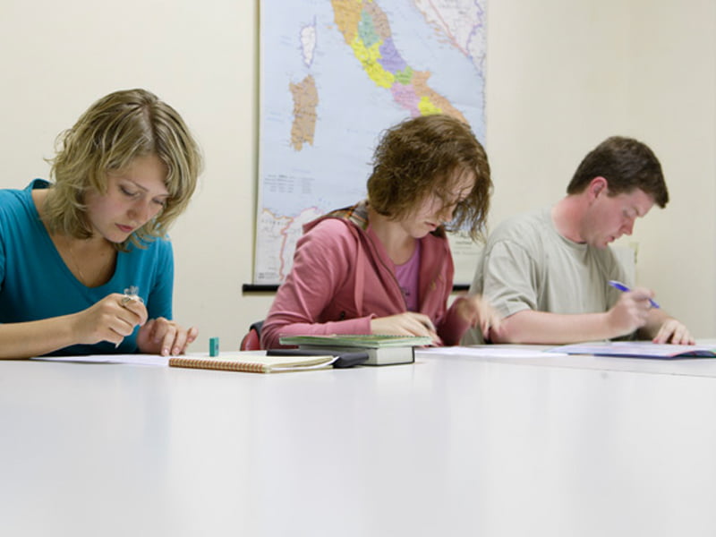 Studying Italian in an Italian language class in Italy